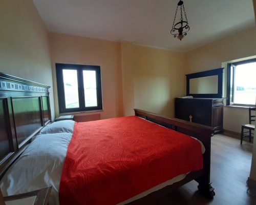 ef1df91b-f12d-4480-8eed-2c176b263217 - camera 2 office